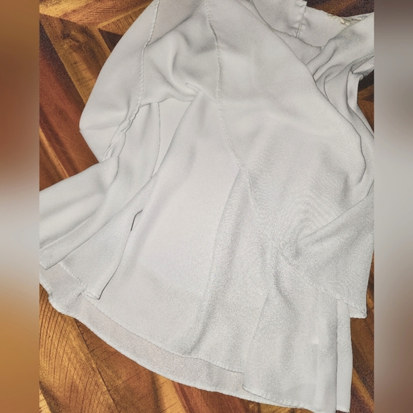 ** 2/$15 ** Stella Luce Silky Layered Sleeveless Blouse - Picture 8 of 9